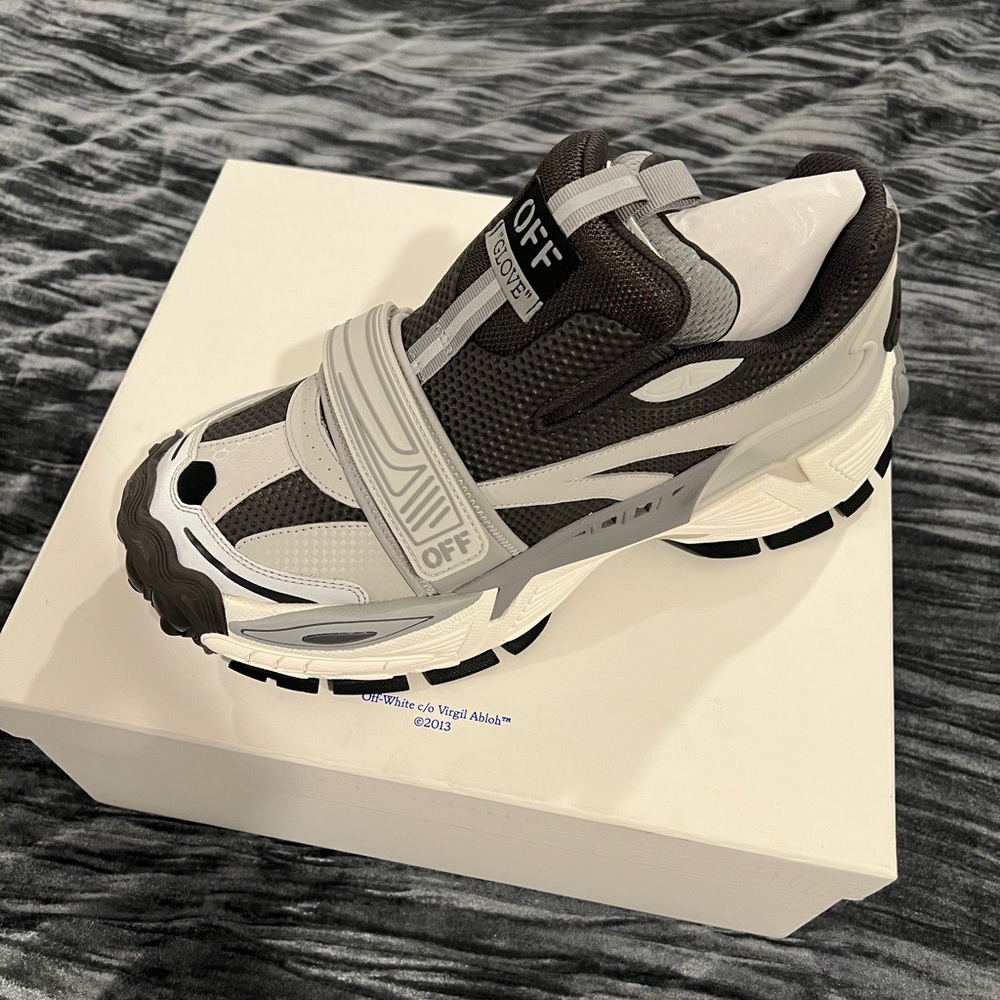OFF-WHITE Glove Slip On | Grey